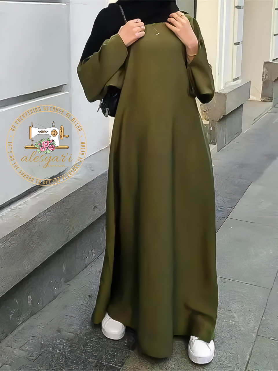 Alesyari Shop I Elegant Satin Muslim Abaya Full-Length with Flared Sleeves, Soft Shimmer, Dubai to Turkey Fashion