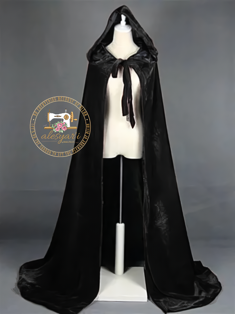 Alesyari Shop I Enchanting Hooded Velvet Cape: Medieval Witch or Vampire Costume Robe for Adults at Carnival