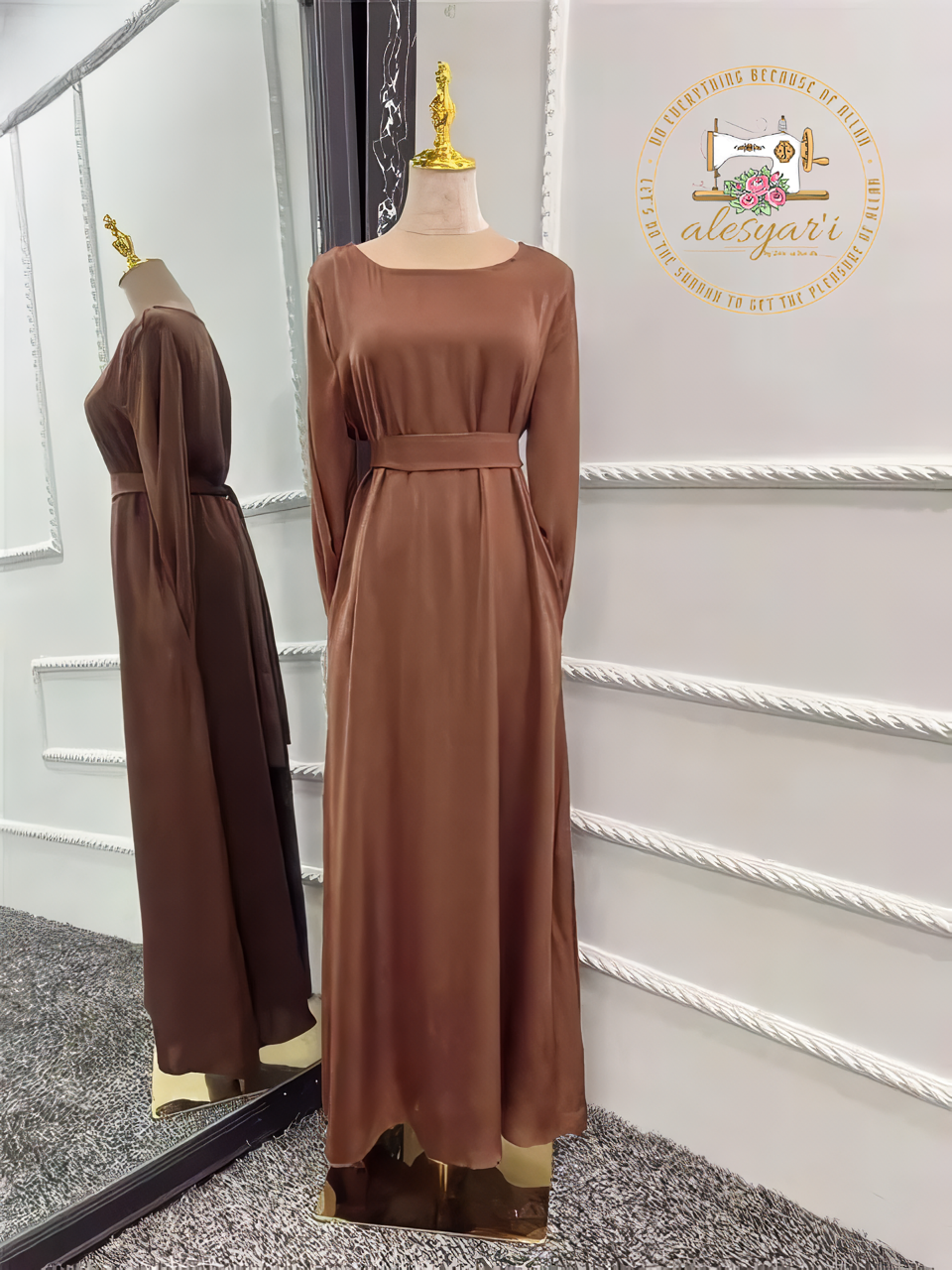 Alesyari Shop I Elegant Satin Muslim Abaya Full-Length with Flared Sleeves, Soft Shimmer, Dubai to Turkey Fashion