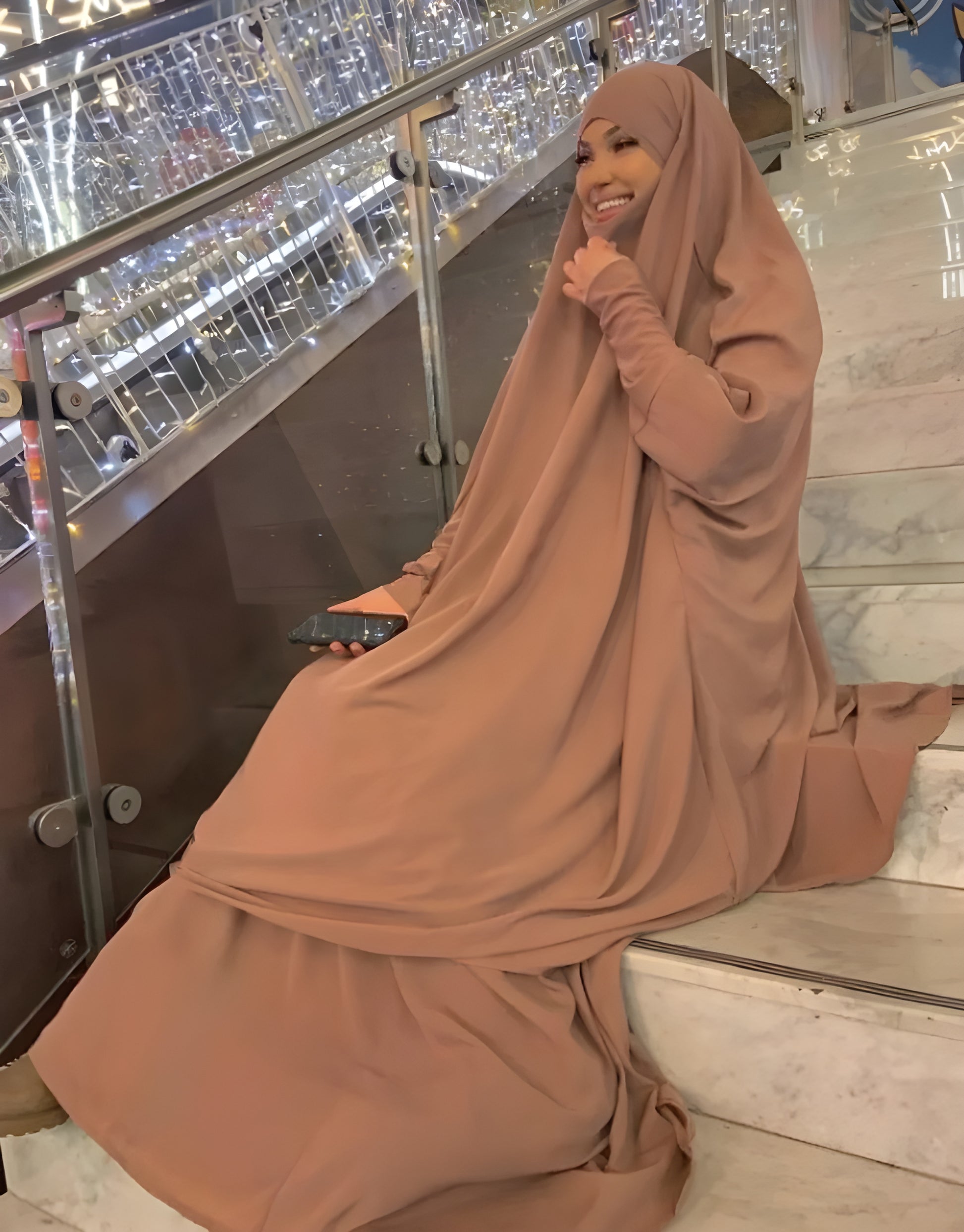 Casual Muslim women's clothing in Dubai for Eid, featuring Jilbab, Abaya, and Ramadan attire