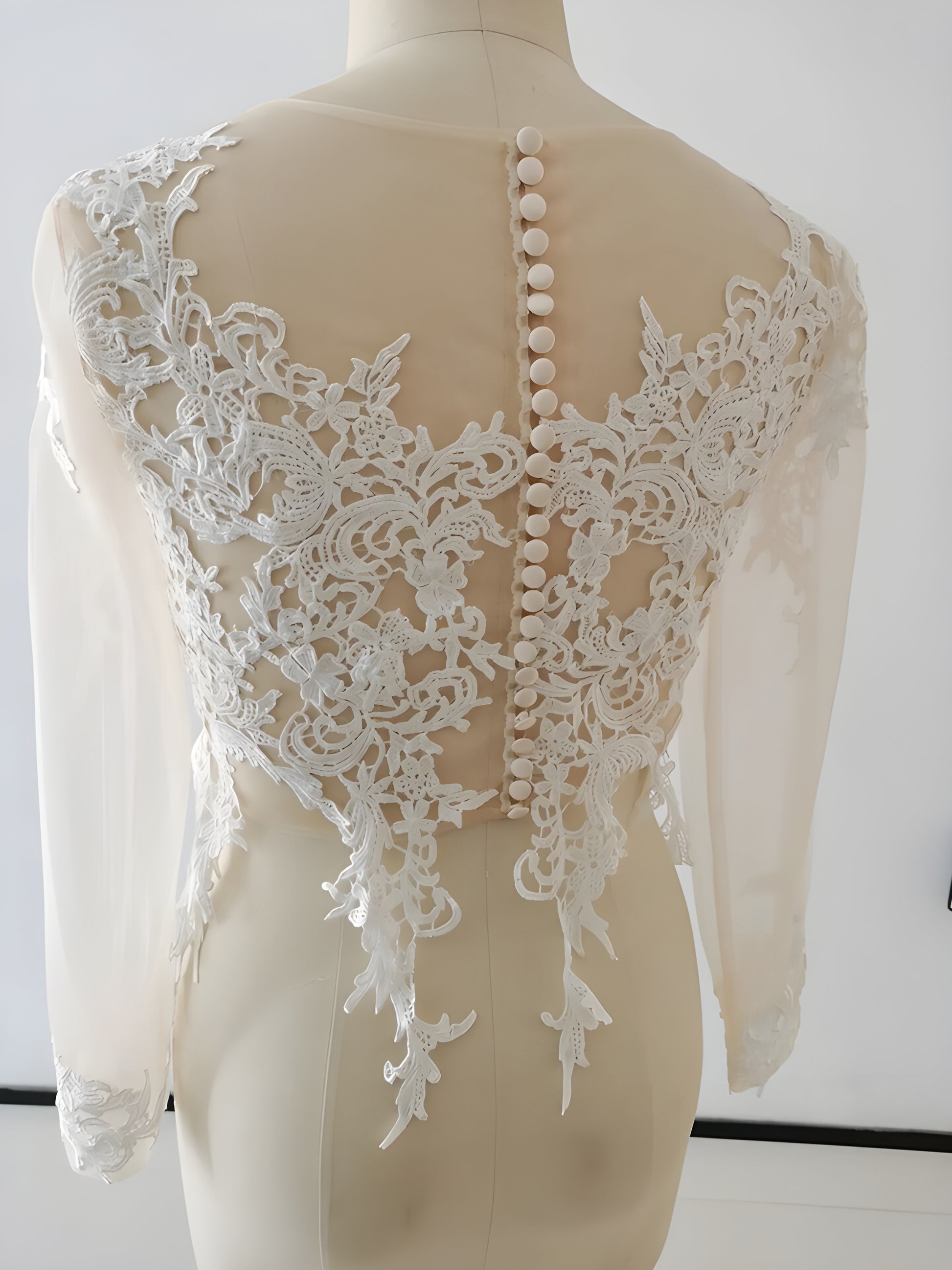 Long Sleeve Wedding Jacket Appliques Bridal Party Coat Scoop Bridal Bolero Custom Made Wedding Lace Top