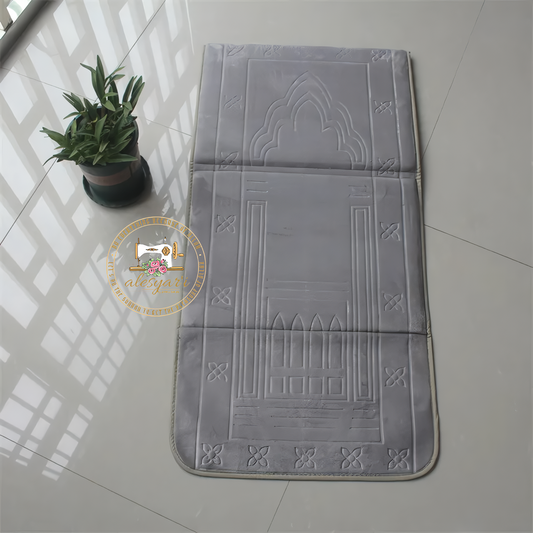 Alesyari Shop I Introducing the Latest Embossed Foldable Prayer Mat: Your Portable Companion for Muslim Worship