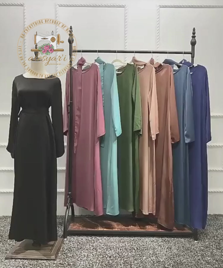 Alesyari Shop I Elegant Satin Muslim Abaya Full-Length with Flared Sleeves, Soft Shimmer, Dubai to Turkey Fashion