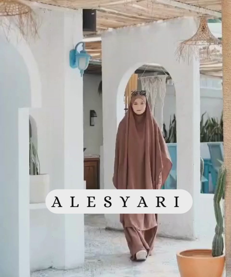 Alesyari Shop I Sacred Pilgrimage Attire 2024 Umrah and Hajj Abaya Set with Long French Khimar