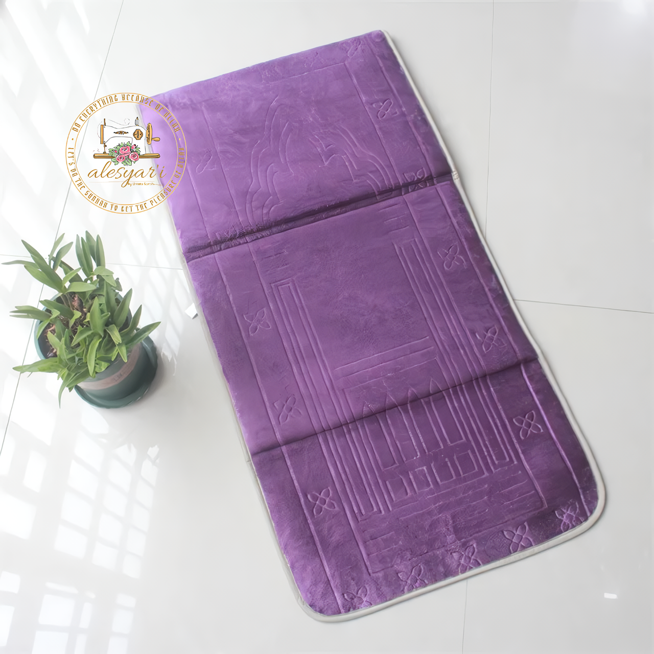 Alesyari Shop I Introducing the Latest Embossed Foldable Prayer Mat: Your Portable Companion for Muslim Worship