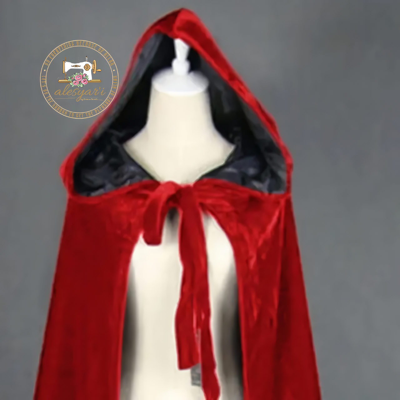 Alesyari Shop I Enchanting Hooded Velvet Cape: Medieval Witch or Vampire Costume Robe for Adults at Carnival