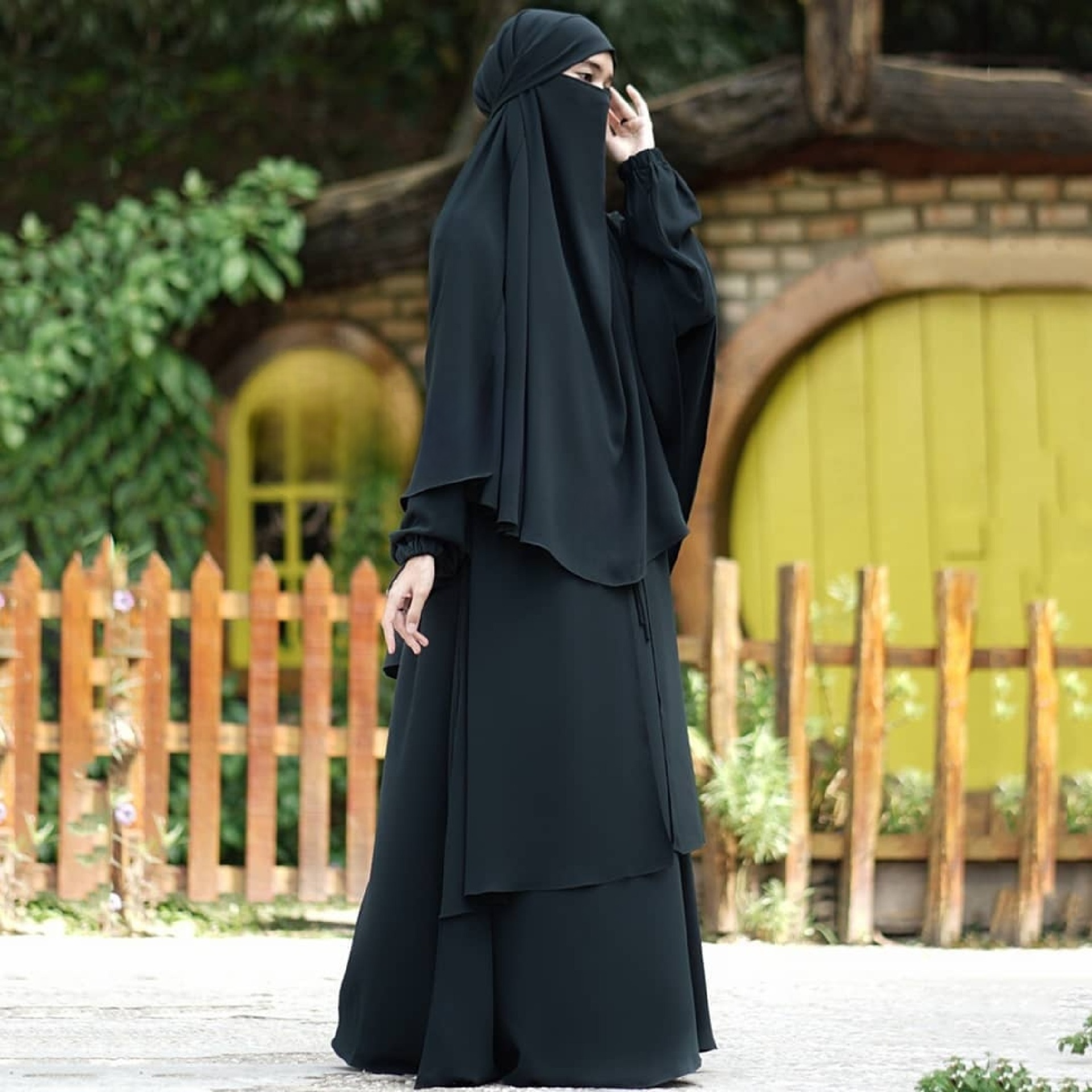 Abaya Medina in Onyx Green Color with Anti-UV Fabric Transformer French Khimar Free Half Niqab